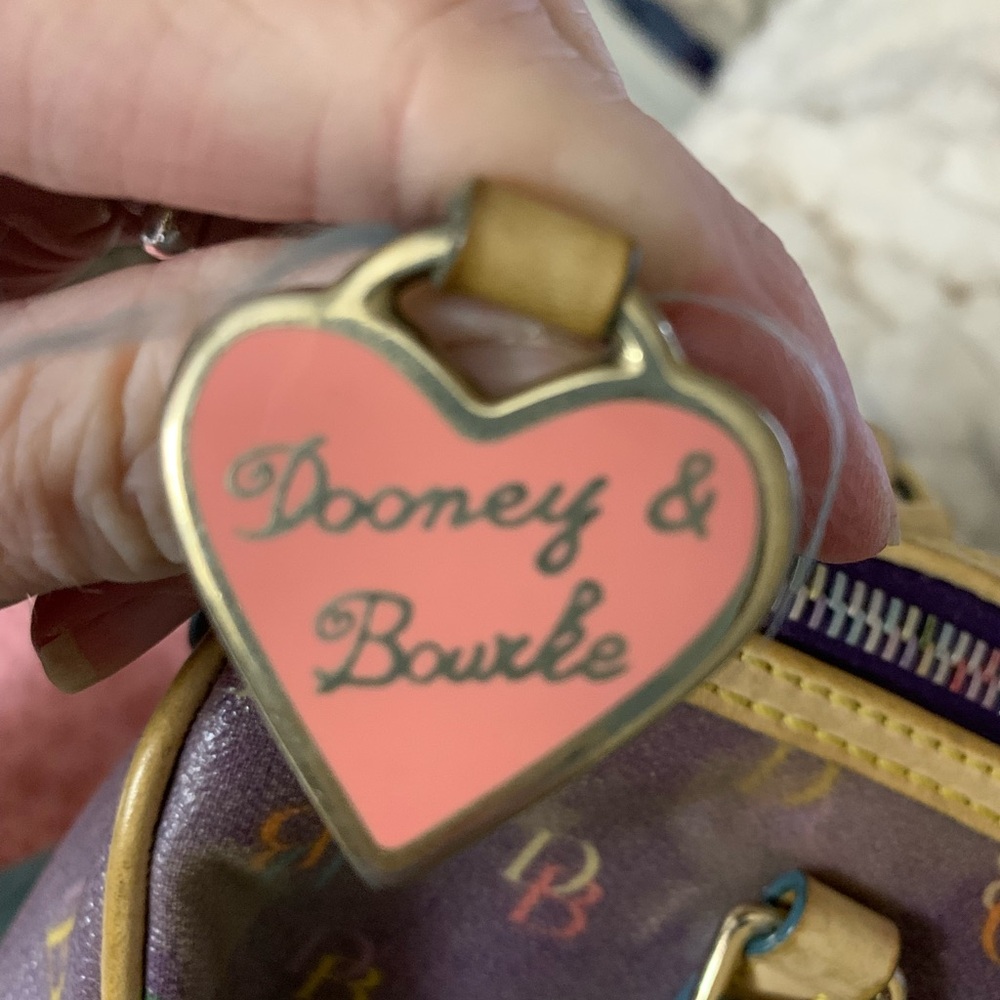 Dooney & Bourke Vintage Purple Shoulder Bag with Multicolor Logo - Picture 3 of 11